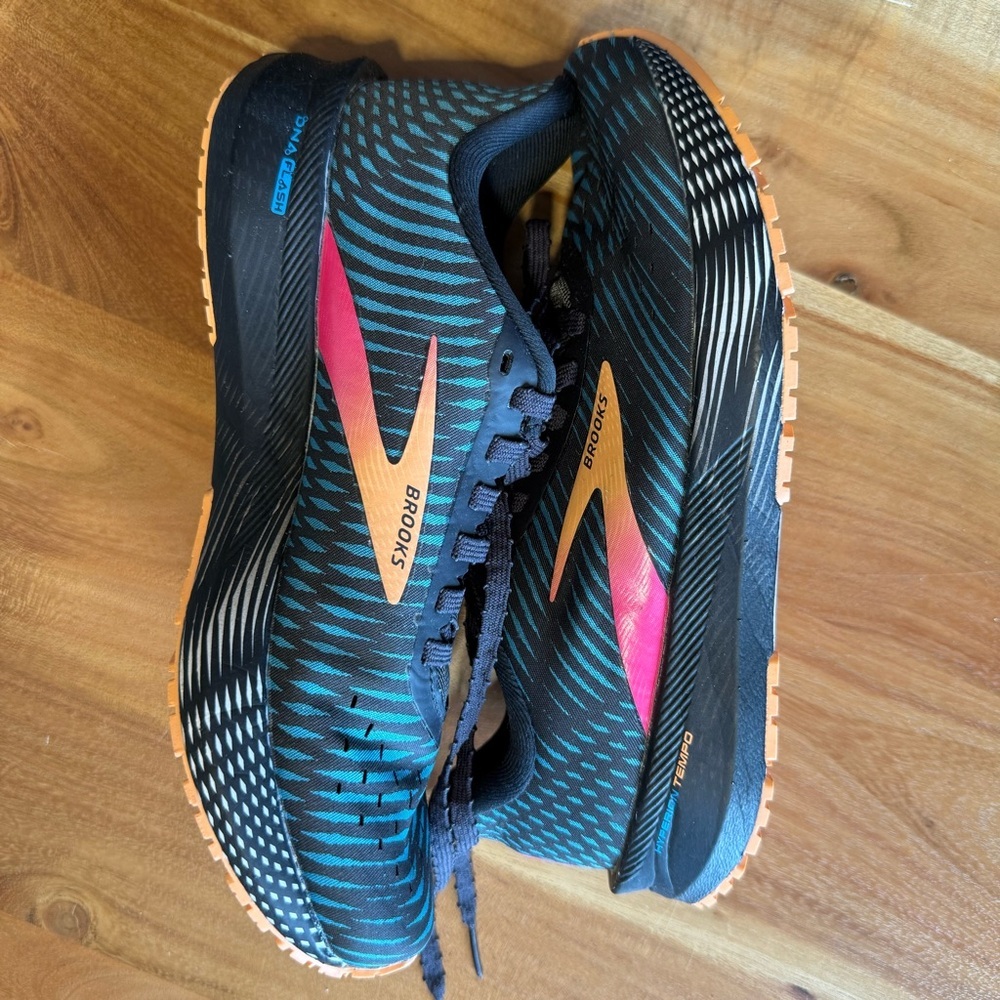 Brooks Black and Pink Athletic Shoes - Picture 4 of 7